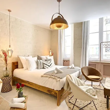 Cmg Collard / Jardin Du Luxembourg Apartment Paris